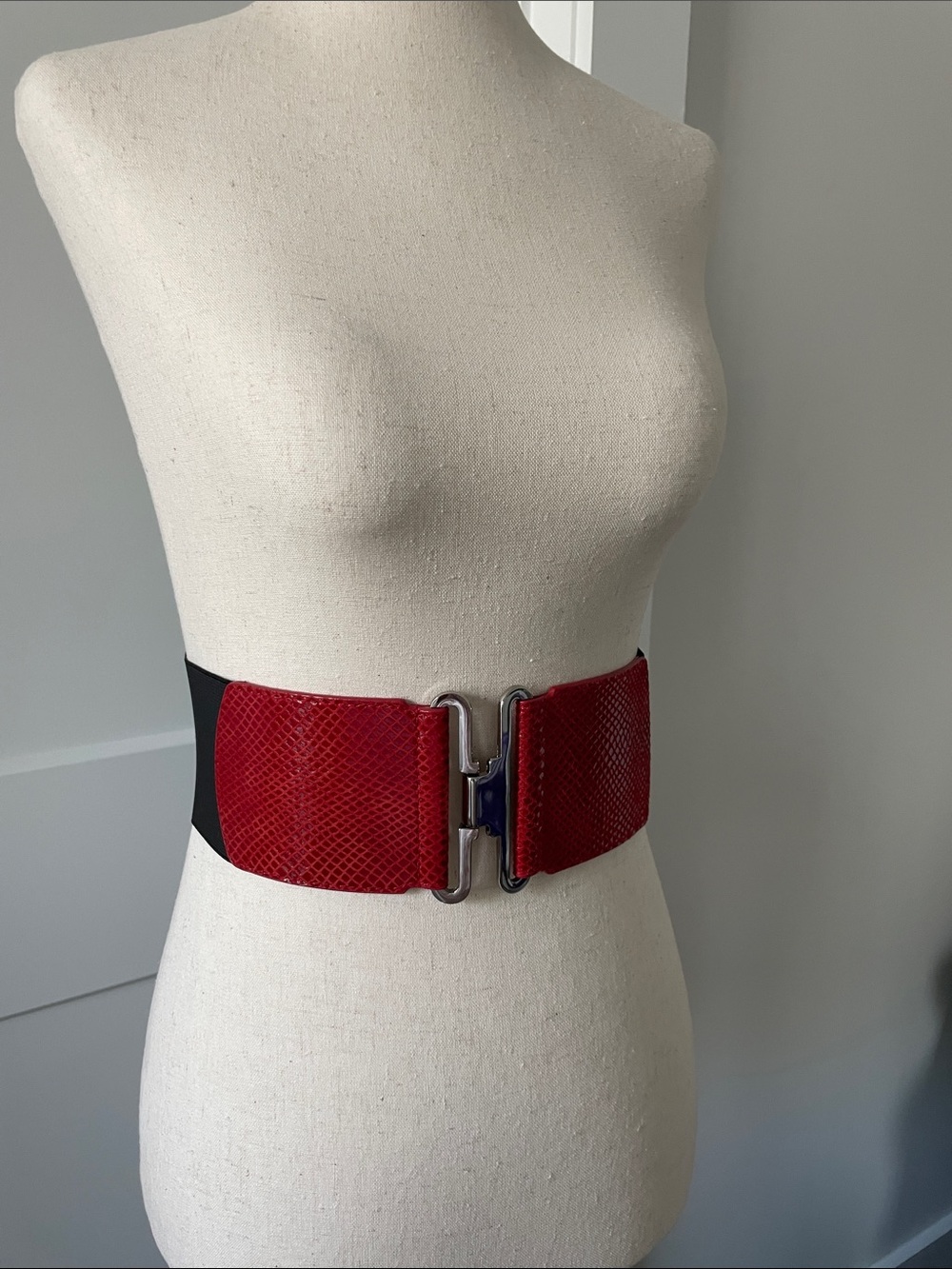 Red Wide Genuine LEATHER Elastic Waist Belt with Silver Buckle